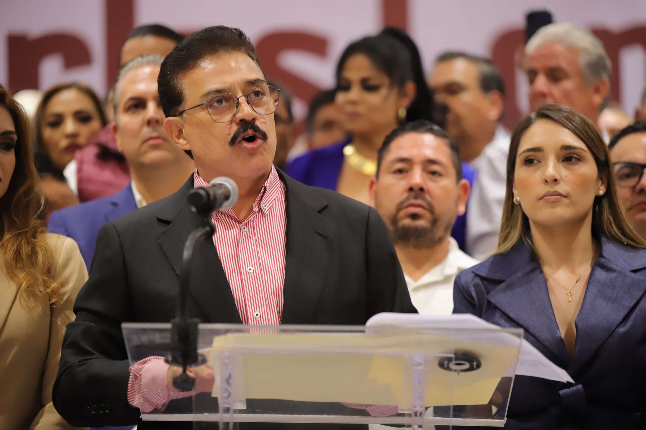 Carlos Lomelí Bolaños anunció su registro como candidato para convertirse en el coordinador estatal de los trabajos de defensa de la Cuarta Transformación