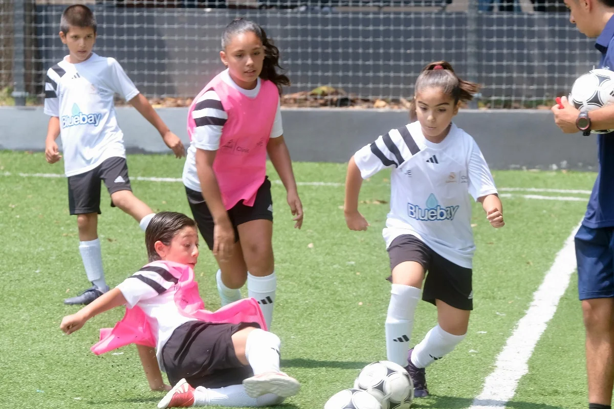 Clínica de Futbol de Real Madrid prepara a niños jaliscienses
