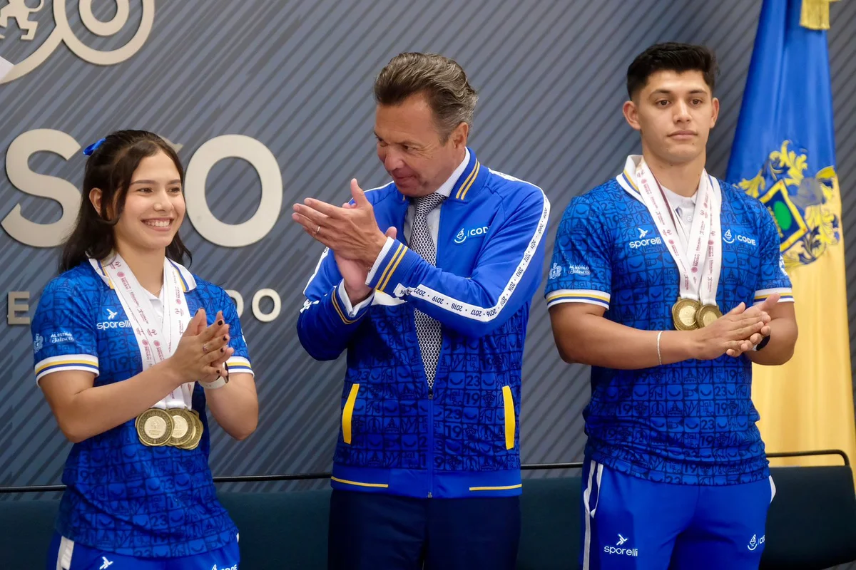 Pablo Lemus recibió a los atletas en Casa Jalisco