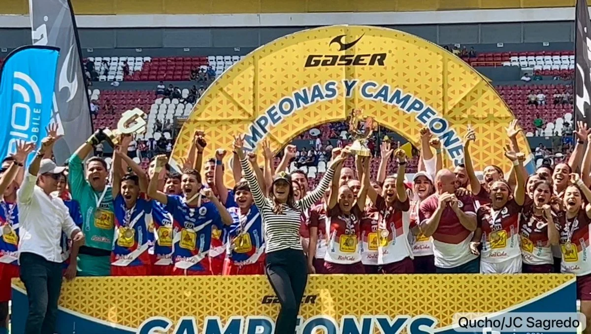 Los equipos de Cihuatlán y Arandas —varonil y femenil respectivamente— se coronaron campeones este domingo en la Gran Final de la Copa Jalisco 2025.