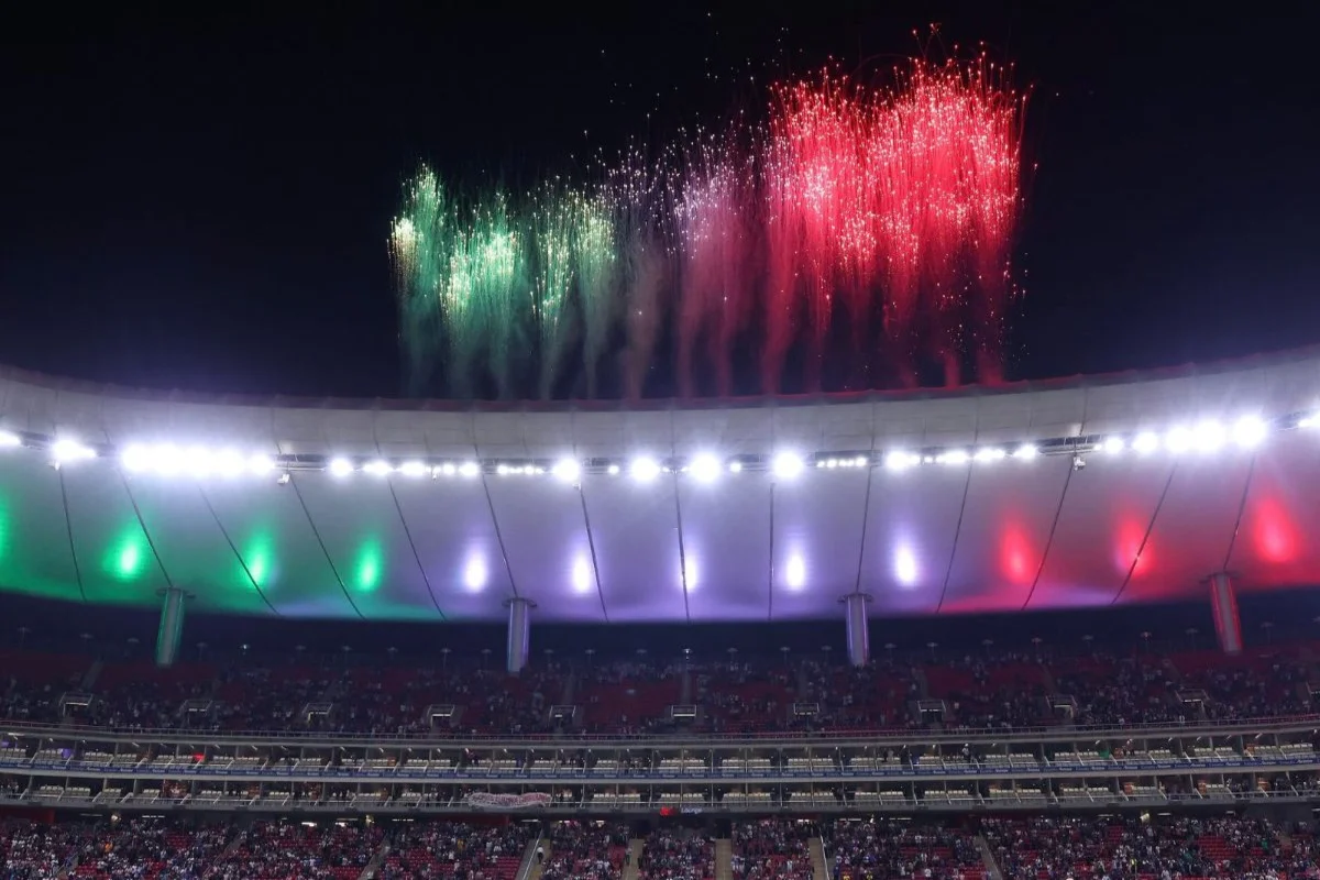 La Selección Mexicana se enfrenta hoy (14.10.25) ante Ecuador en el Estadio Guadalajara —conocido como Estadio Akron—