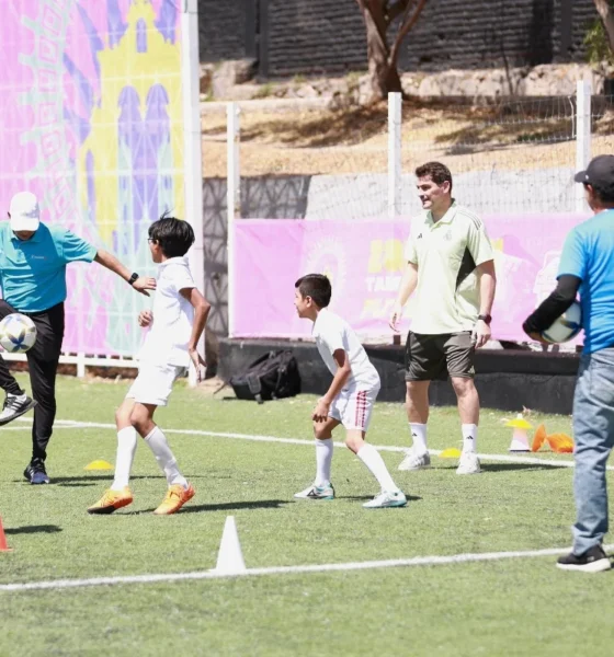 100 niñas y niños viven experiencia con las Leyendas del Real Madrid