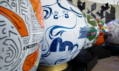 Balones mundialistas llenan de arte la ciudad