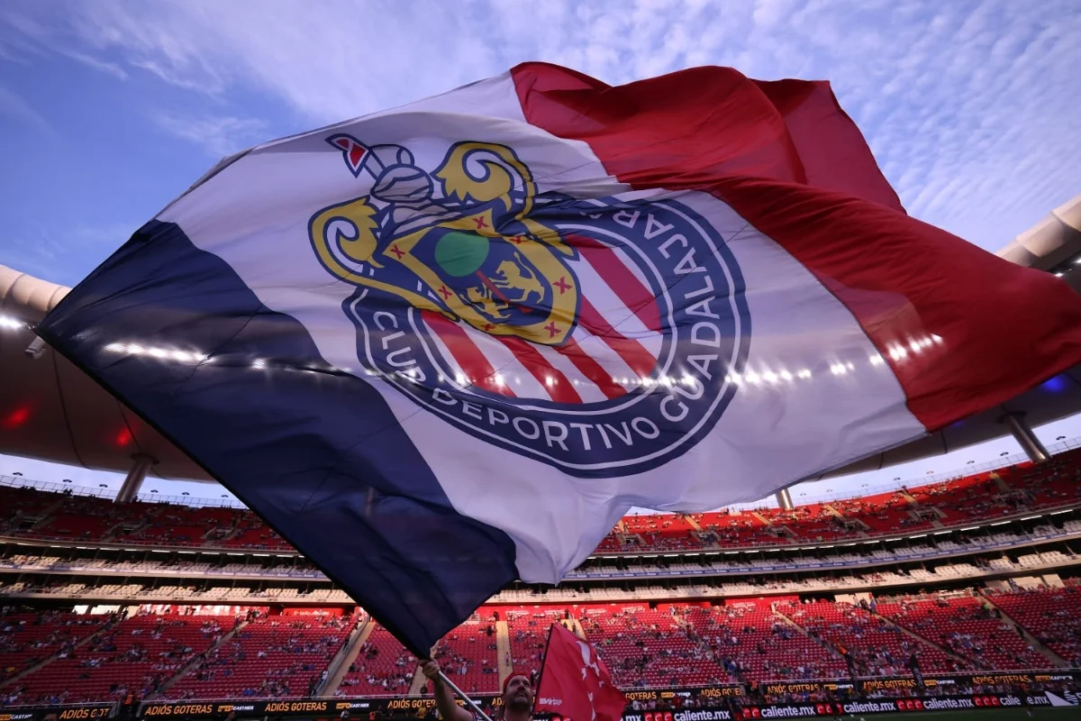 Chivas va por el cierre histórico