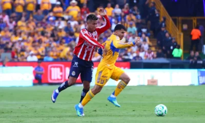 Golean a Chivas pero mantiene el liderato