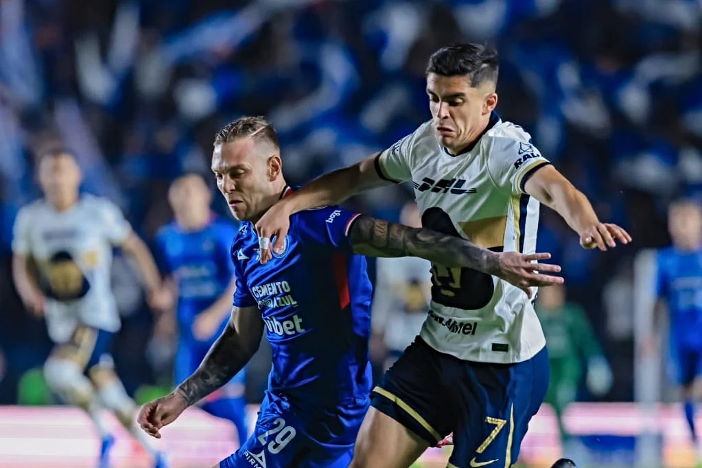 Cruz Azul y Pumas empatan sin goles en la Final de Ida