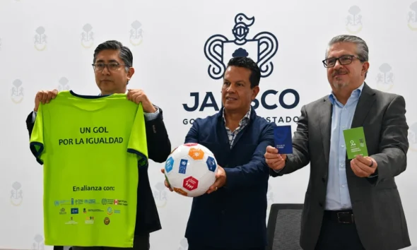 "Mundialito: la pelota no tiene fronteras"