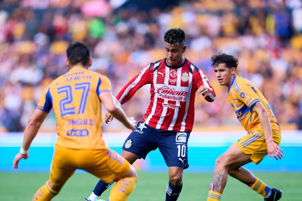 Chivas enfrentará a Tigres en Liguilla con desventaja reglamentaria