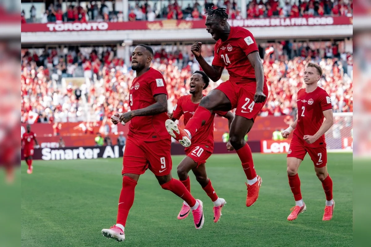 Canadá rescata un empate ante Bosnia y suma su primer punto en Mundiales