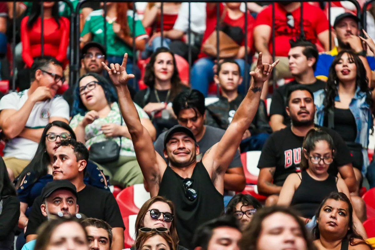 Más de 10 mil aficionados le dicen adiós al Mundial en el Vibra Jalisco Zona Fan