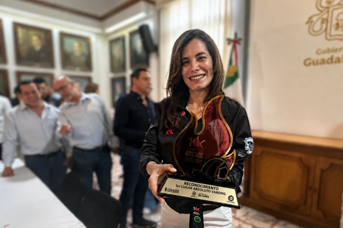 Autoridades de Guadalajara presentan la Carrera del Bombero 10K que saldrá de La Minerva.