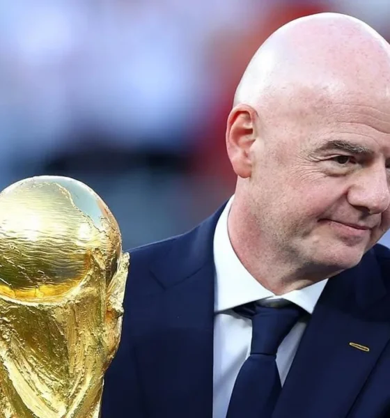 Gianni Infantino, presidente de la FIFA, durante un acto relacionado con el fútbol internacional.