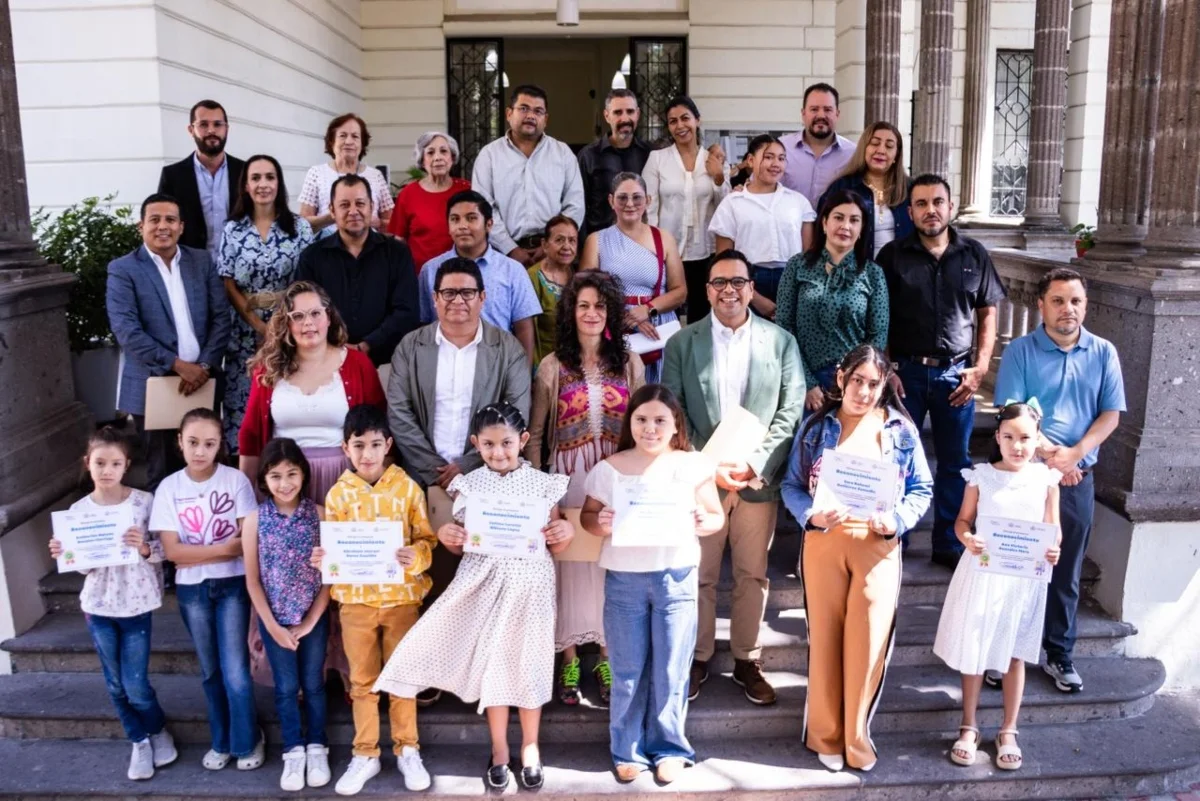 Qucho participa como jurado del Concurso Estatal de Historieta Infantil 2026 en Jalisco