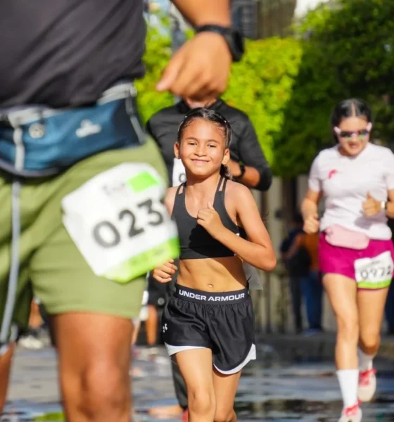 Corredores participan en la salida de la quinta etapa del Serial Jalisco Corre 2026, realizada en el municipio de Tala.