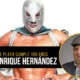 El Santo, Rodolfo Guzmán Huerta, con su tradicional máscara plateada durante su carrera en la lucha libre mexicana.