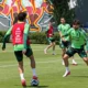 Rafael Márquez dirige entrenamiento de la Selección Mexicana en el Centro de Alto Rendimiento.