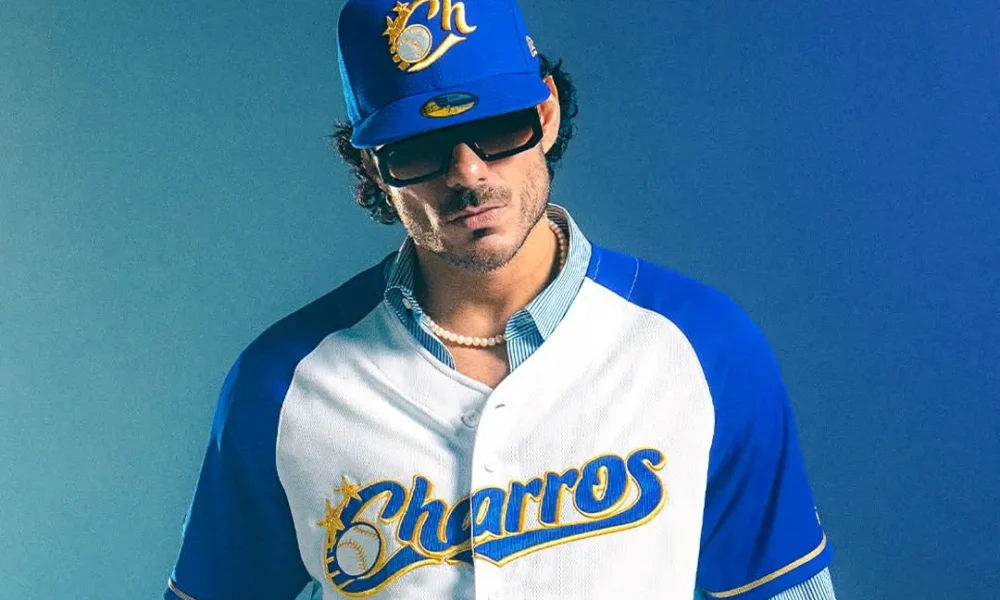 Uniforme de Charros de Jalisco en homenaje a Fernando Valenzuela para la temporada 2026-27
