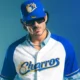 Uniforme de Charros de Jalisco en homenaje a Fernando Valenzuela para la temporada 2026-27