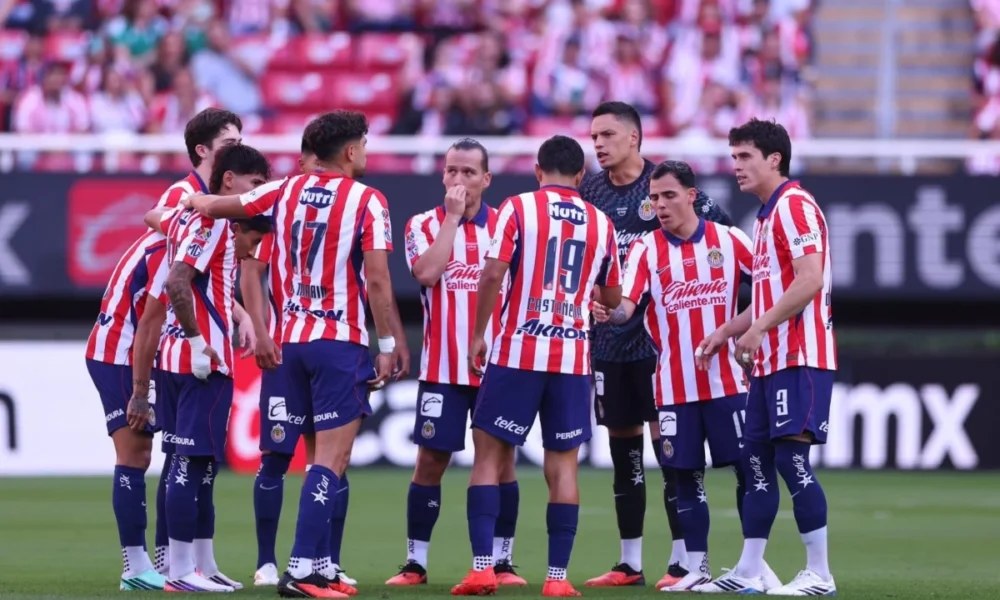Chivas recibe a Tigres en el Estadio Akron durante la Jornada 12 del Apertura 2026